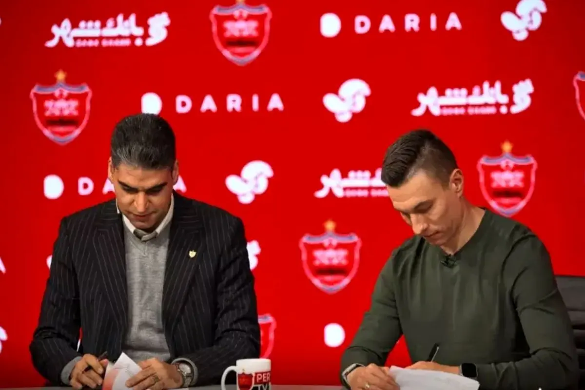 مهاجم پرسپولیس به قطر می رود
