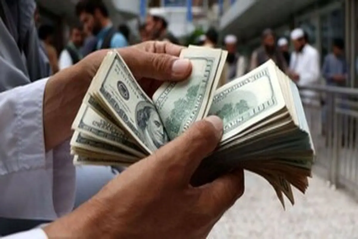پیش بینی قیمت دلار ۳ اسفند ۱۴۰۲ 