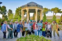 Iran, Russia can start visa-free group tours this year