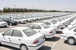 تعداد زیادی خودرو در پارکینگ ایران خودرو موجود است