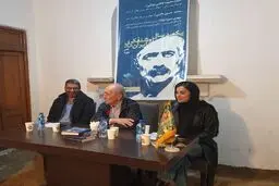 روشنفکری متعهدانه / ترویج هنر ملی در خانه پدری جلال
