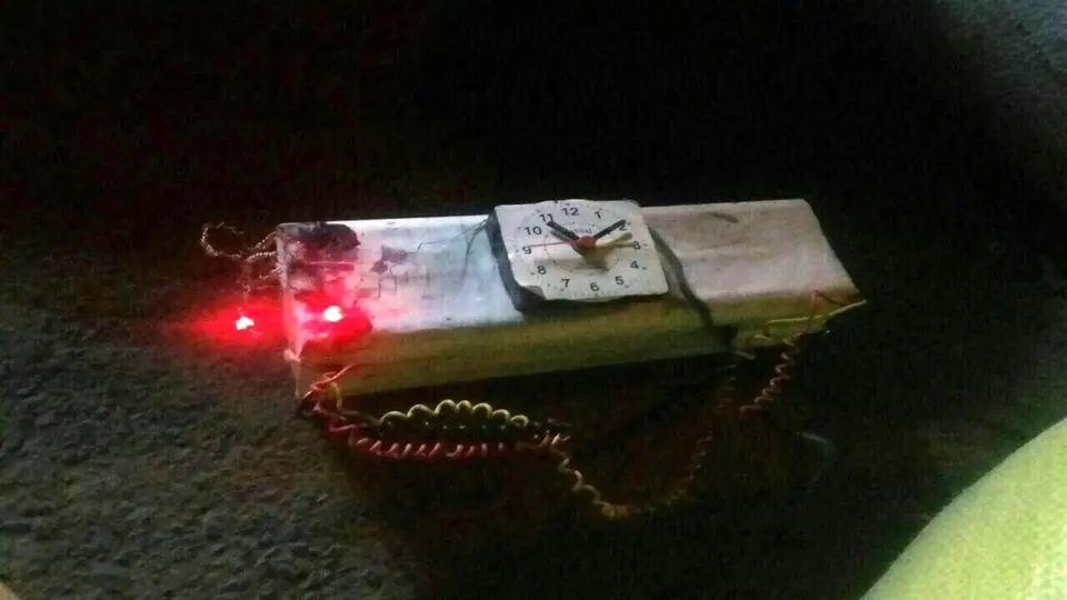 لحظه خنثی کردن بمب در شادگان در شب تاسوعا
