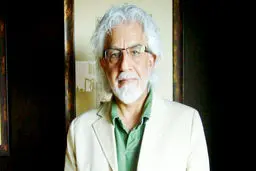 برپاسازی جهان درخور