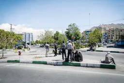 پنجره خانه‌ام، قابی از درد
