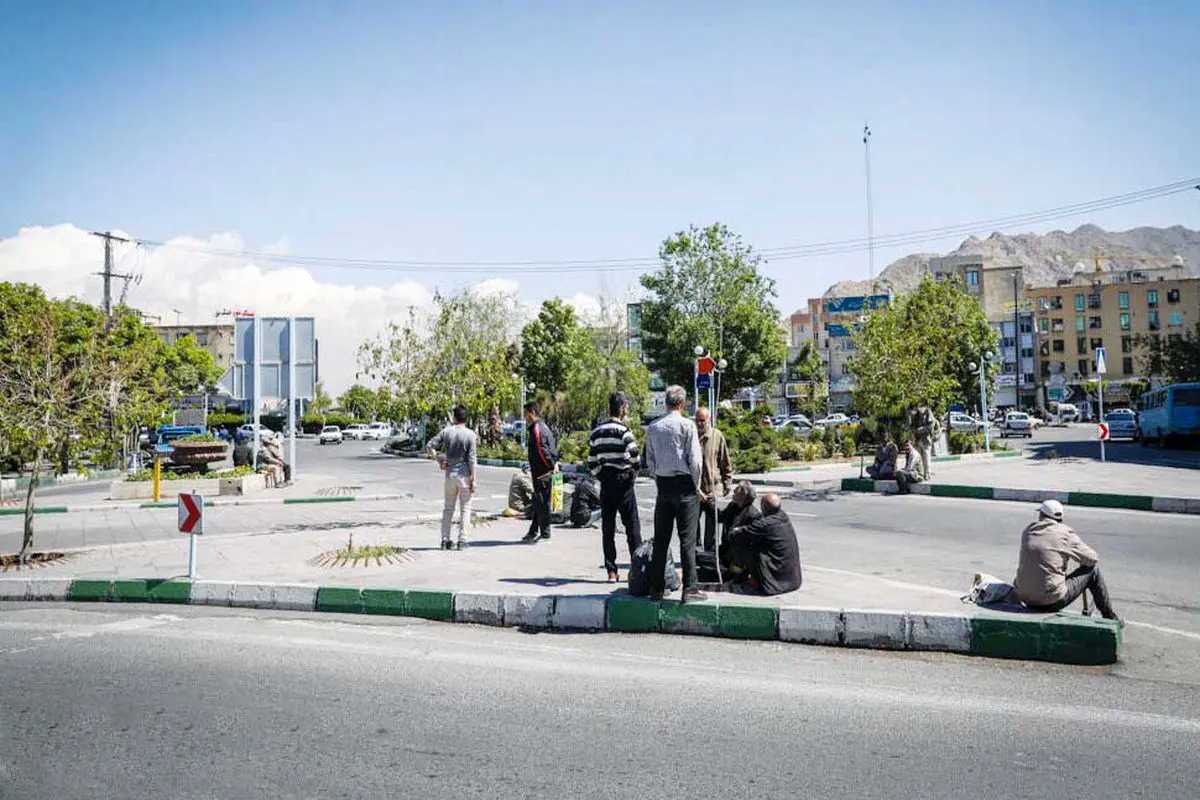 پنجره خانه‌ام، قابی از درد
