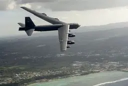 پرواز B-۵۲ بر فراز سواحل ونزوئلا