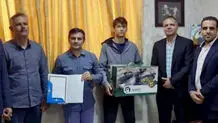 قابلمه جایزه کشتی‌گیران جوان