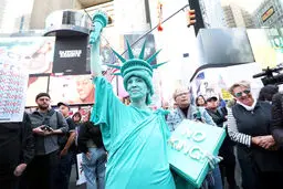 ‌دموکراسیِ زخمیِ آمریکا