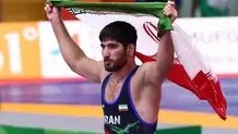 شادی علیرضا عبدولی و مربیان تیم ملی کشتی فرنگی پس از کسب طلای ناگویا + ویدیو