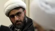 آن دختری که حجاب از سر برداشته را باید به این باور برسانیم که دشمن مشترک داریم/ آن کسی که روسری از سر تو برداشته، عمامه را از سر من می‌پراند