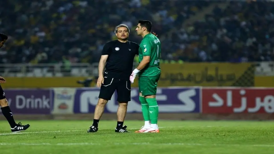 «اخباری» به سپاهان پیوست