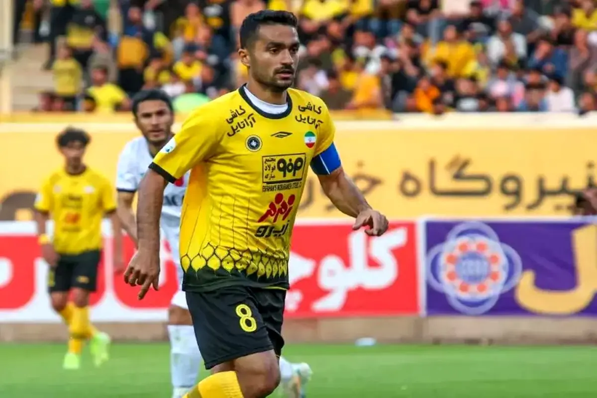 کاپیتان سپاهان به دیدار با پرسپولیس رسید