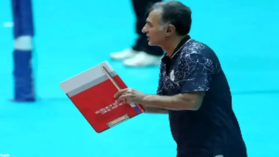 شهبازی مربی والیبال یک تیم هندی شد