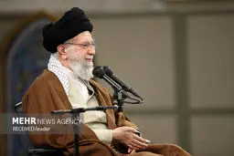 Leader calls on Iranian officials to fight against corruption