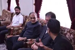 ادای احترام سفیر پاکستان به امام خمینی(س) در حاشیه مراسم سی‌وهفتمین سالگرد ارتحال بنیانگذار جمهوری اسلامی ایران
