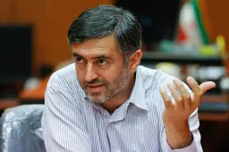 روحانی فکر می‌کند می‌توان موضوع رفراندوم را طرح کرد و رأی آورد/  رفراندوم برای ورود سکولار‌ها (انتخابات آزاد) به حکومت، خیانت است