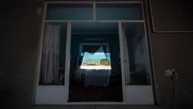نقطه‌ای گم در افق که به چشم نمی‌آید