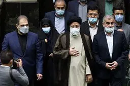 رئیس جمهور وارد صحن علنی مجلس شد
