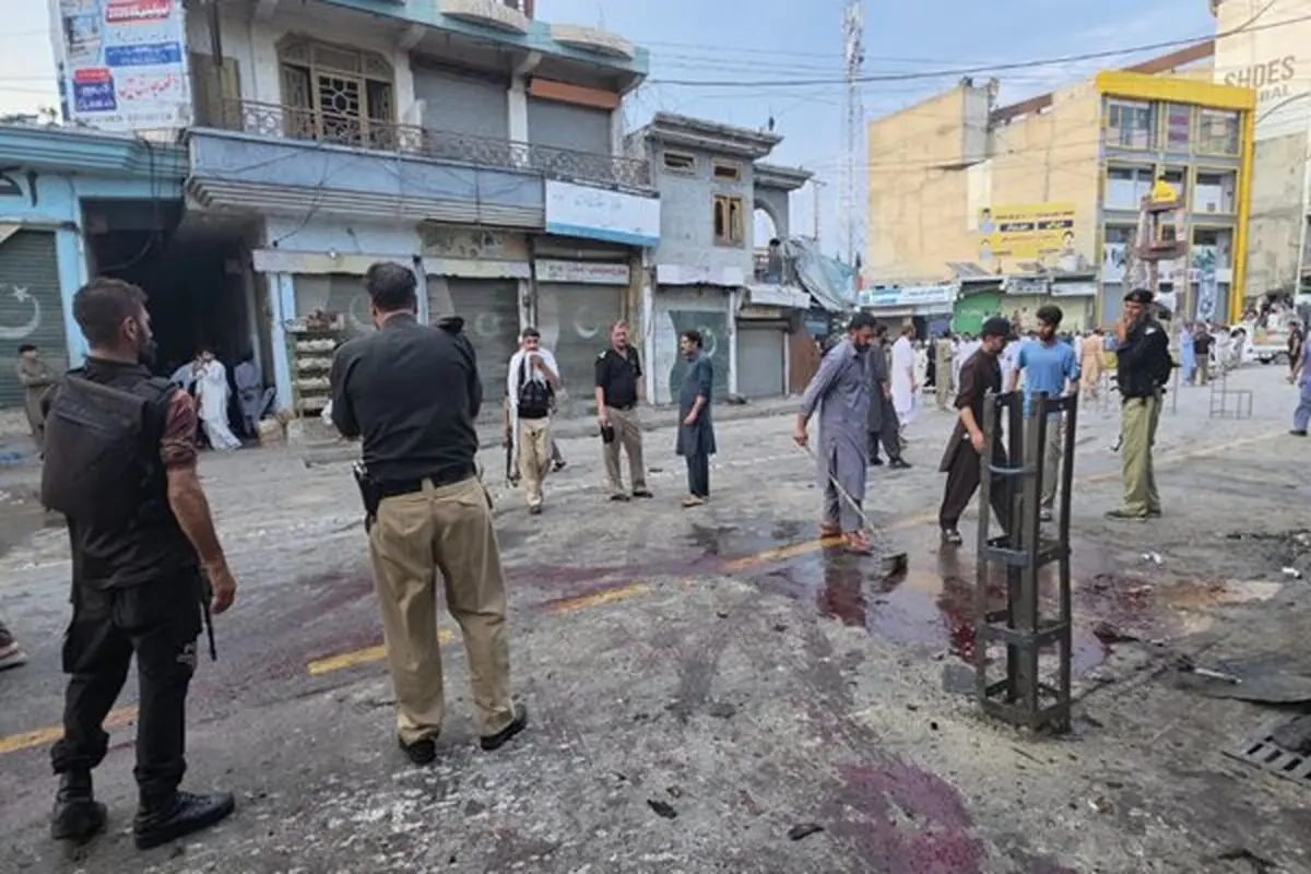 جزئیات حمله انتحاری مقابل پاسگاه پلیس در پاکستان