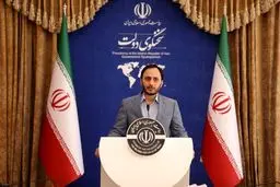 تصمیمی برای افرایش نرخ بنزین در دولت گرفته نشده/ وزیر ارتباطات درخواست رفع فیلتر از گوگل پلی را مطرح کرده/ درباره جزایر سه گانه باهیچ طرفی تعارف ندارد