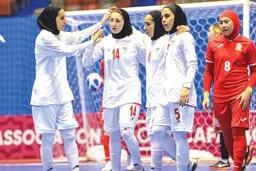 راه سخت مظفر و دخترانش