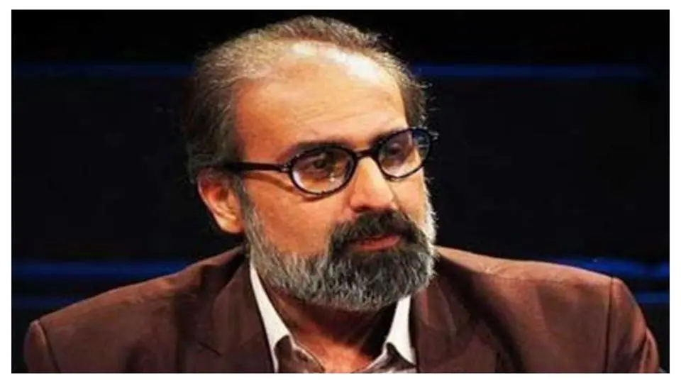 مشاور رسانه‌ای محمود احمدی‌نژاد به مراسم ختم برادر تاجزاده رفت! +‌ عکس