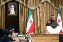 خاندوزی: برنامه کوتاه مدت اقتصادی دولت امروز ابلاغ می‌شود