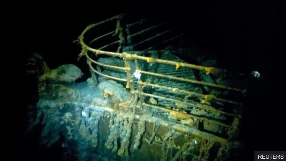 زیردریایی بازدیدکنندگان از کشتی تایتانیک با ۵ سرنشین گم شد