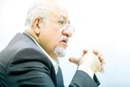 جریان اقلیت مجلس دوازدهم باید از «جریان سوم» به «نیروی سوم» تبدیل شوند
