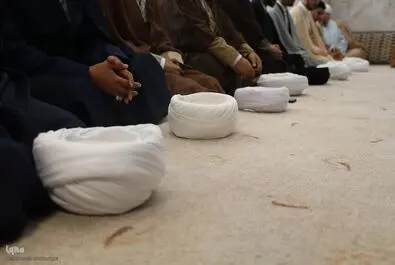 مراسم عمامه گذاری طلاب در ١٧ ربيع‌الاول