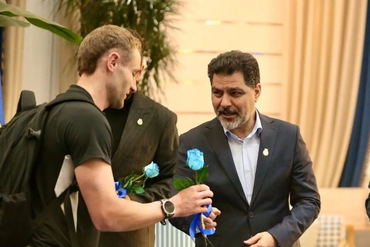تیم الوصل برای بازی با استقلال وارد تهران شد