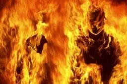 جزئیات جدید درباره ویدئوی خودسوزی یک فرد در میدان انقلاب/ پلیس اطلاعیه صادر کرد