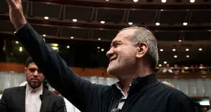 مسعود پزشکیان در قزاقستان دکترای افتخاری گرفت + عکس