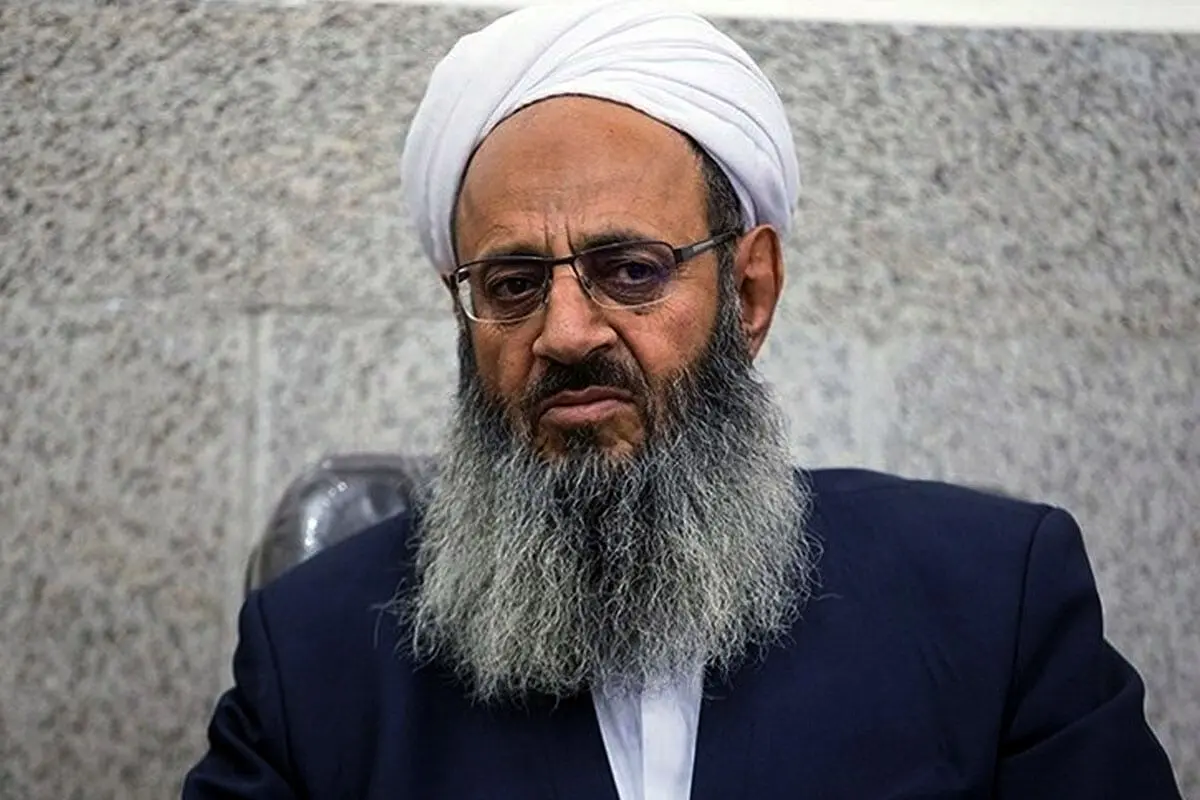 مولوی عبدالحمید حمله به دادگستری سیستان‌وبلوچستان را محکوم کرد

