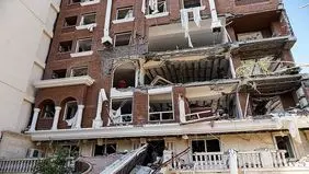 عکس‌هایی از خرابی‌های ساختمان منفجر شده در بندرعباس