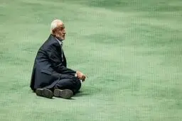 پادگانی شدن اداره مجلس دلیل استعفای من است

