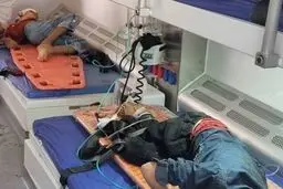 آخرین وضعیت مصدومان حادثه واژگونی اتوبوس در محور فیروزآباد ـ کوار

