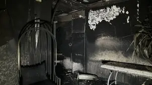 نجات هشت نفر از میان شعله‌های ساختمان اداری در بزرگراه ستاری
