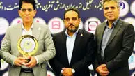 مدیرعامل هلدینگ پتروپالایش اصفهان نشان عالی مدیر  سال را  کسب کرد

