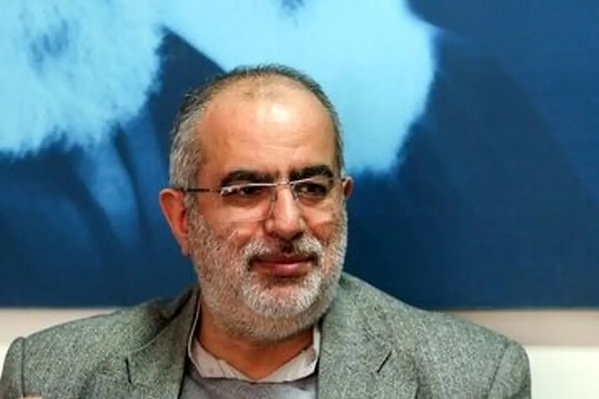 پشت پرده تصویب دلار ۴۲۰۰ تومانی / آشنا: دلار ۴۲۰۰ تومانی به روحانی تحمیل شد
