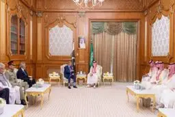 رایزنی شهباز شریف با ولیعهد سعودی در مکه