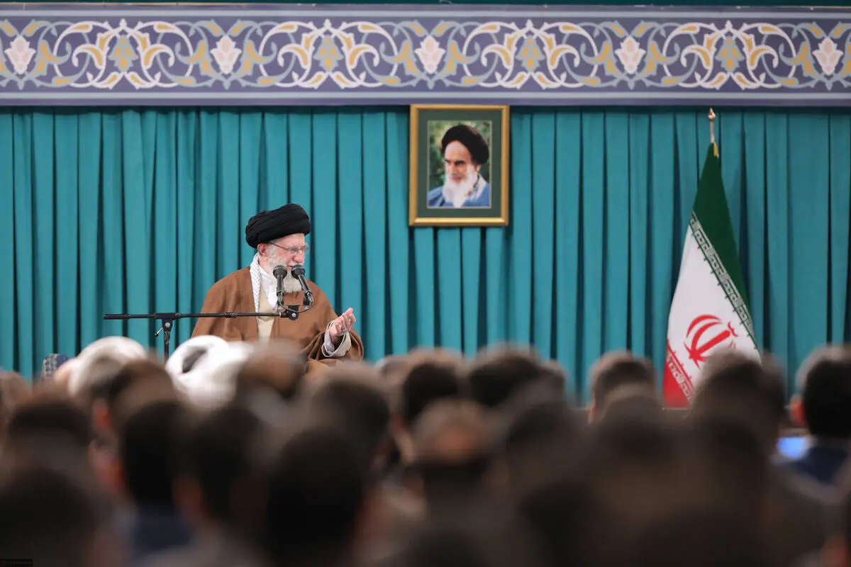 اولین تصاویر از دیدار نخبگان با رهبر انقلاب/ عکس

