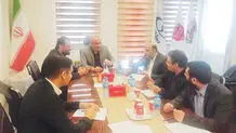 اعتراض مقابل ساختمان، بلاتکلیفی داخل باشگاه