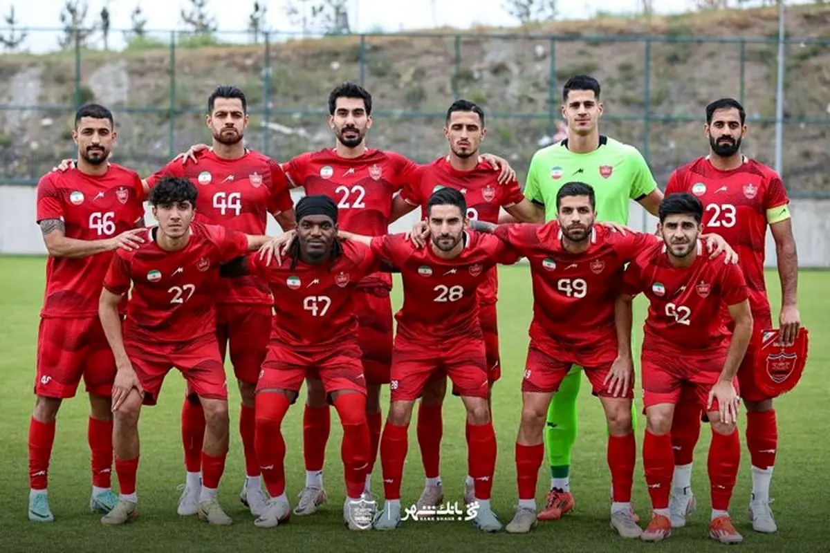 چه کسی لباس شماره ۱۰ پرسپولیس را به تن کرد؟