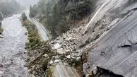 ریزش کوه در جاده برغان/ عکس