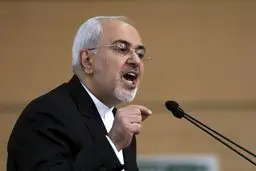 درگیری در سخنرانی ظریف؛ چه کسانی جلسه ظریف را بهم زدند؟/ ویدئو