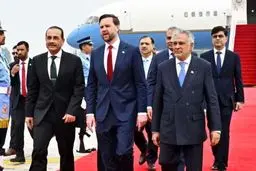 بی بی سی خبر داد: هیات آمریکایی با ریاست ونس راهی مذاکرات شد 