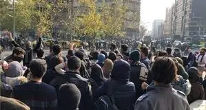 جوانان جویای کار اهواز تجمع کردند