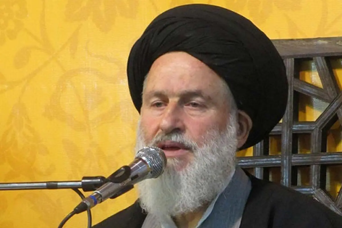 عضو مجلس خبرگان: این بچه‌مَچه‌هایی که نظر می‌دهند که در ایران و چین چرا چنین کارهایی می‌کنند، حالی شان نیست که کجا به کجاست

