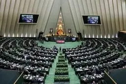 ۹ وزیر کابینه رئیسی به مجلس می روند